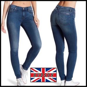 Hudson Natalie Midrise Crop Super Skinny. Size 29.